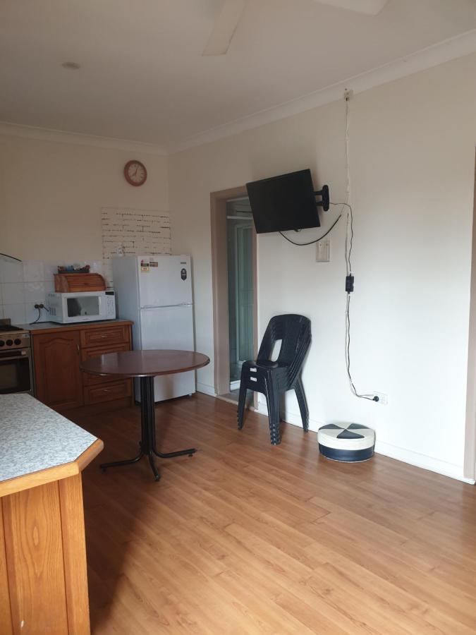 Newell Hwy Caravan Park Parkes Exterior photo