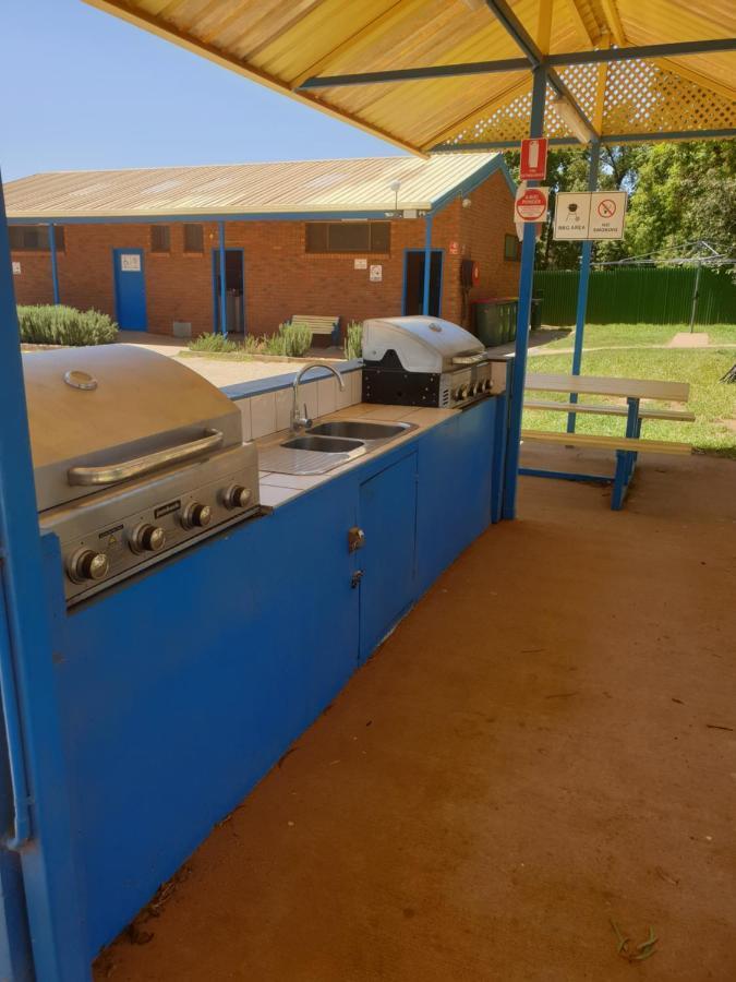 Newell Hwy Caravan Park Parkes Exterior photo